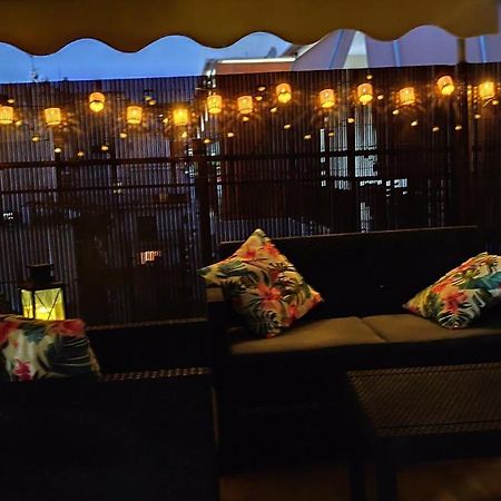 לוטראקי Central Apartment Near The Beach With Huge Private Terrace מראה חיצוני תמונה