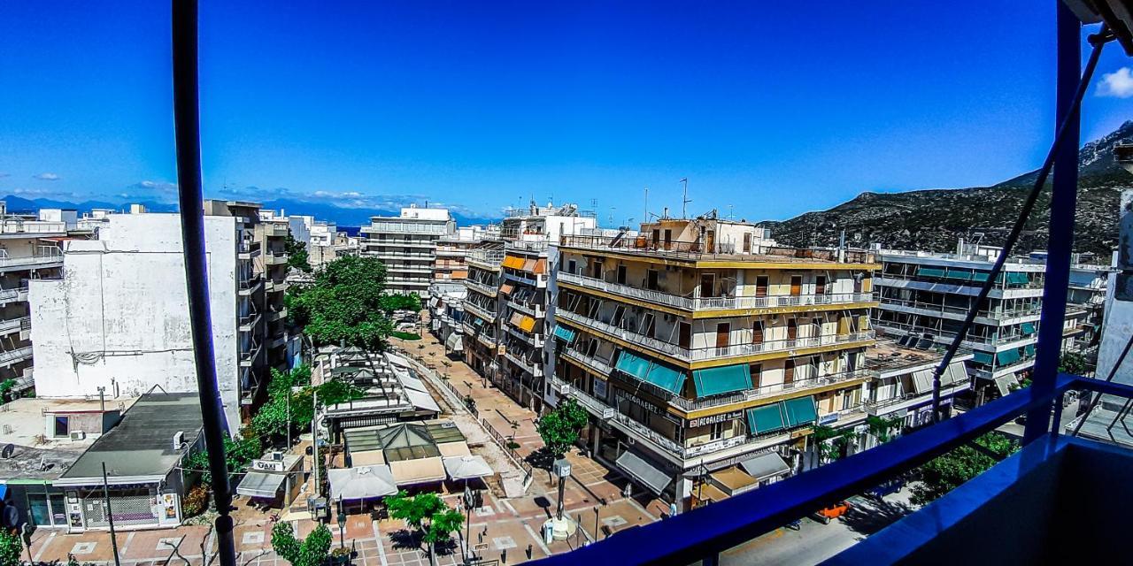 לוטראקי Central Apartment Near The Beach With Huge Private Terrace מראה חיצוני תמונה
